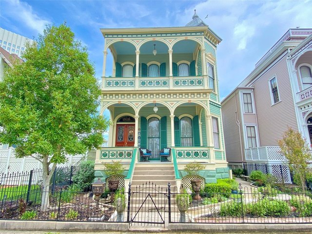 house_galveston_1808_Postoffice_lazzari_gate
